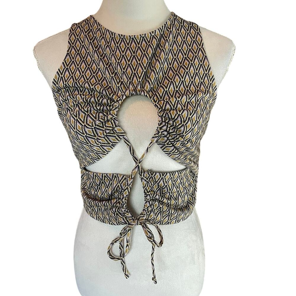NWT Geometric Cutout Tie Front Crop Top | Retro Knit Halter Festival Going Out